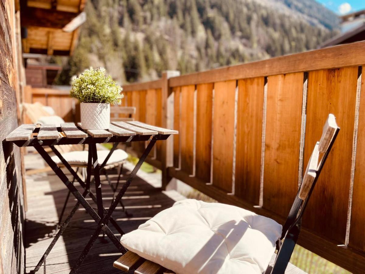 Chalet Le Petit Nicolas, Jacuzzi, Vue Mont Blanc Chamonix Buitenkant foto