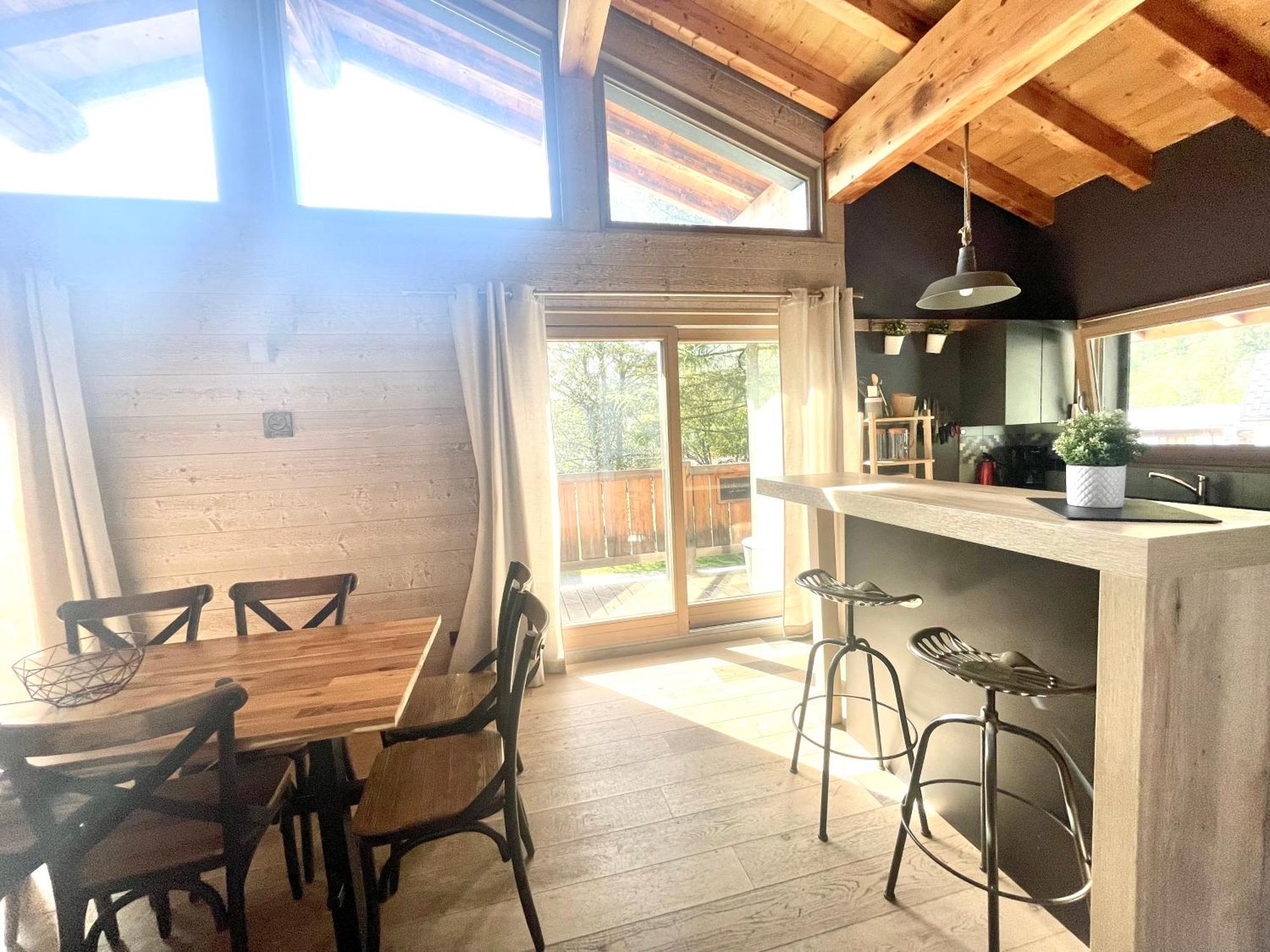 Chalet Le Petit Nicolas, Jacuzzi, Vue Mont Blanc Chamonix Buitenkant foto