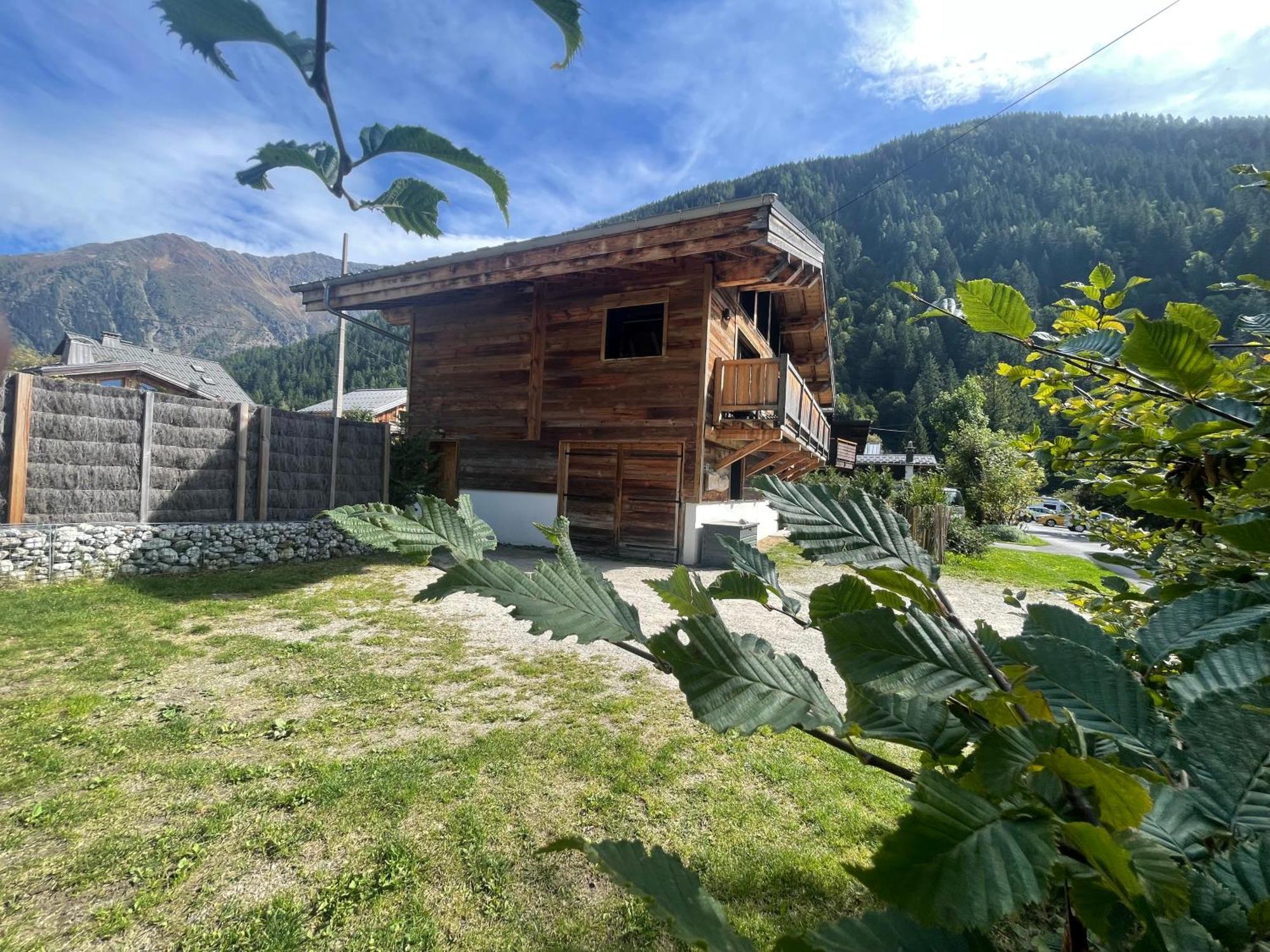 Chalet Le Petit Nicolas, Jacuzzi, Vue Mont Blanc Chamonix Buitenkant foto
